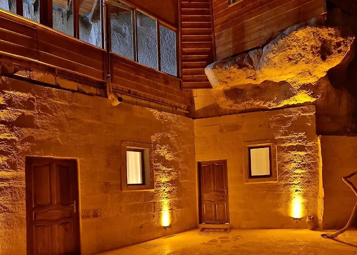 Garden Cave Hostel *